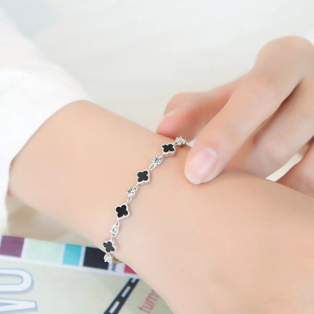 85c9b3d9-77af-435f-a44e-fc0d3be93fb8-Max-Origin